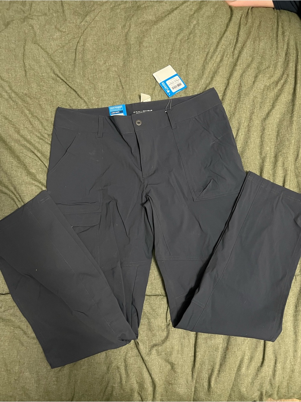 Columbia Women's Navy Blue Outdoor Cargo Pants